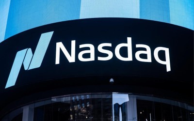 
			Nasdaq выводит собственные рыночные данные в блокчейн с помощью Pyth		